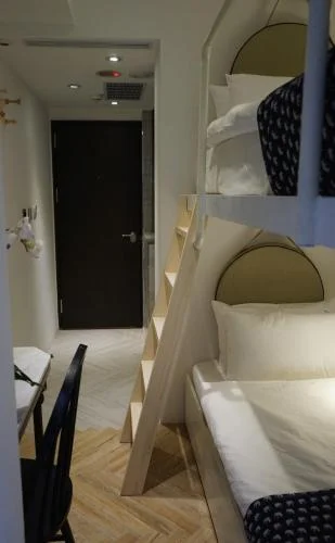 小型專用房(上下舖床) (Bunk Bed - Small Private Room)