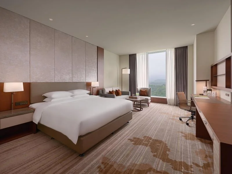 Executive level, Executive Guest room, 1 King, Mountain view, High floor (Executive Level, Executive Guest Room, 1 King, Mountain View, High Floor)