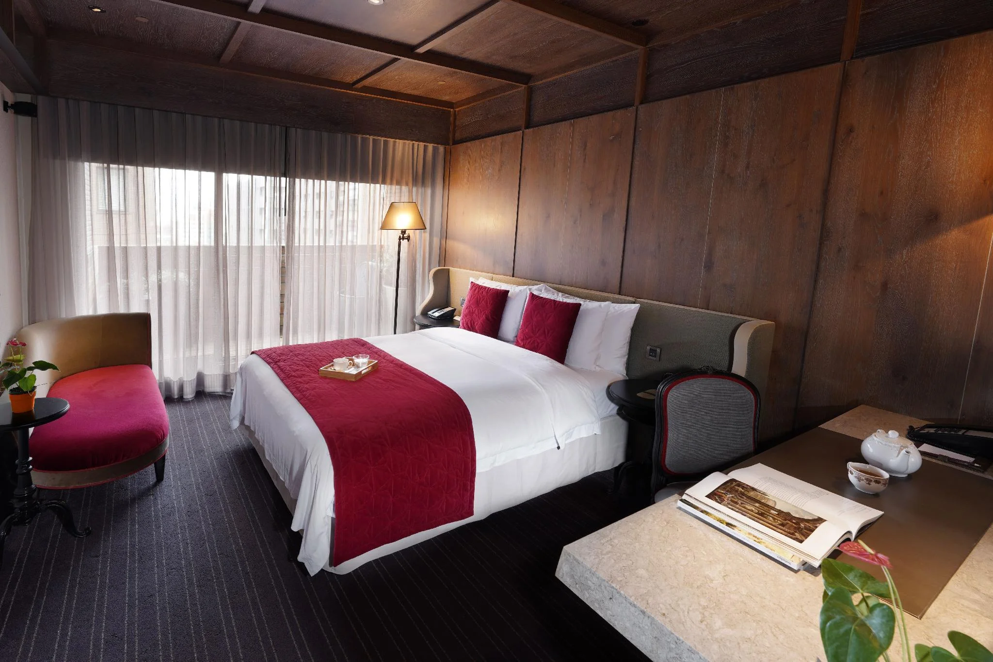 尊爵雅緻一中床 - 不含停車費 (Prestige Club Superior Queen - No Parking Fee Included)