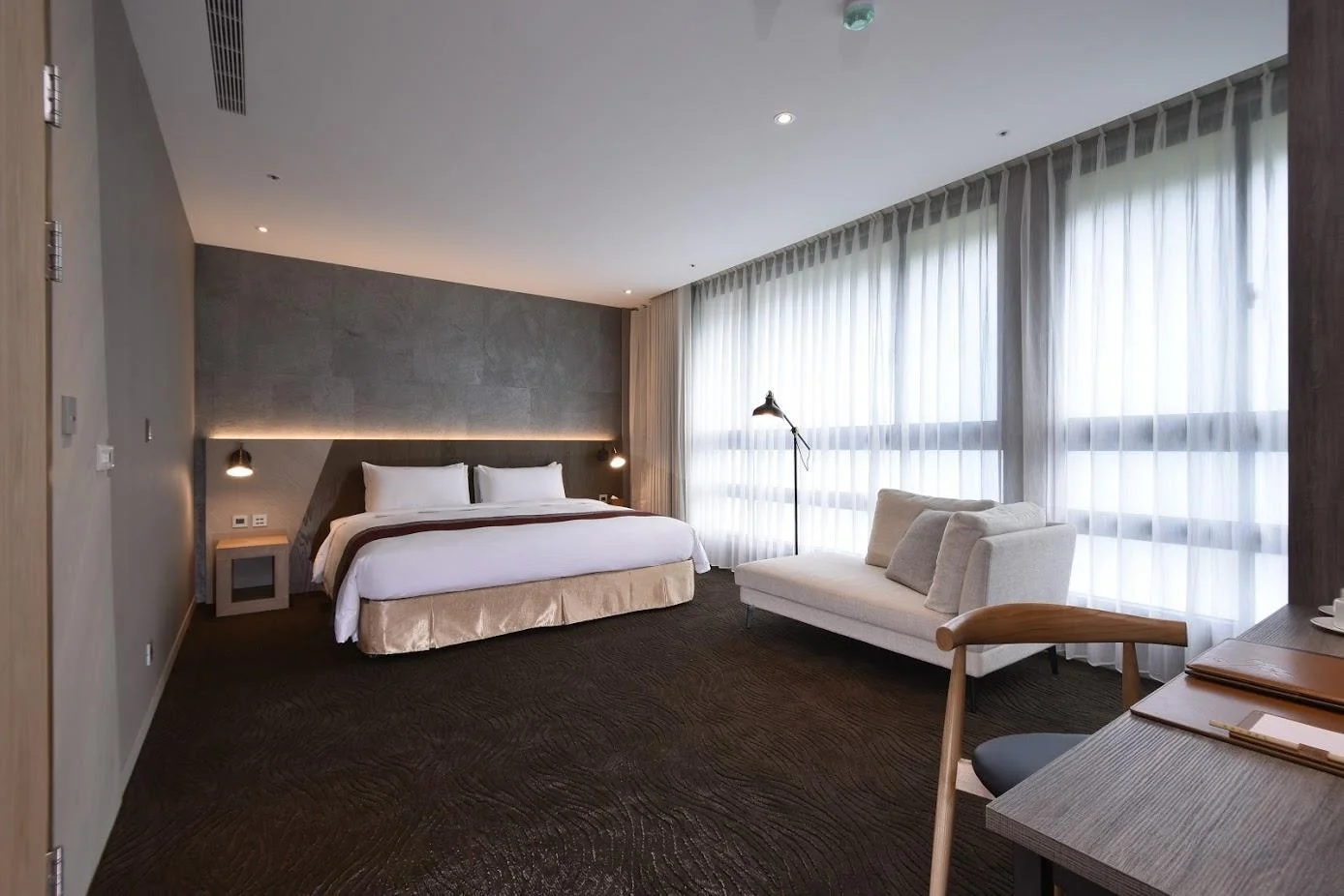 豪華雙人房 (Deluxe Double Room)