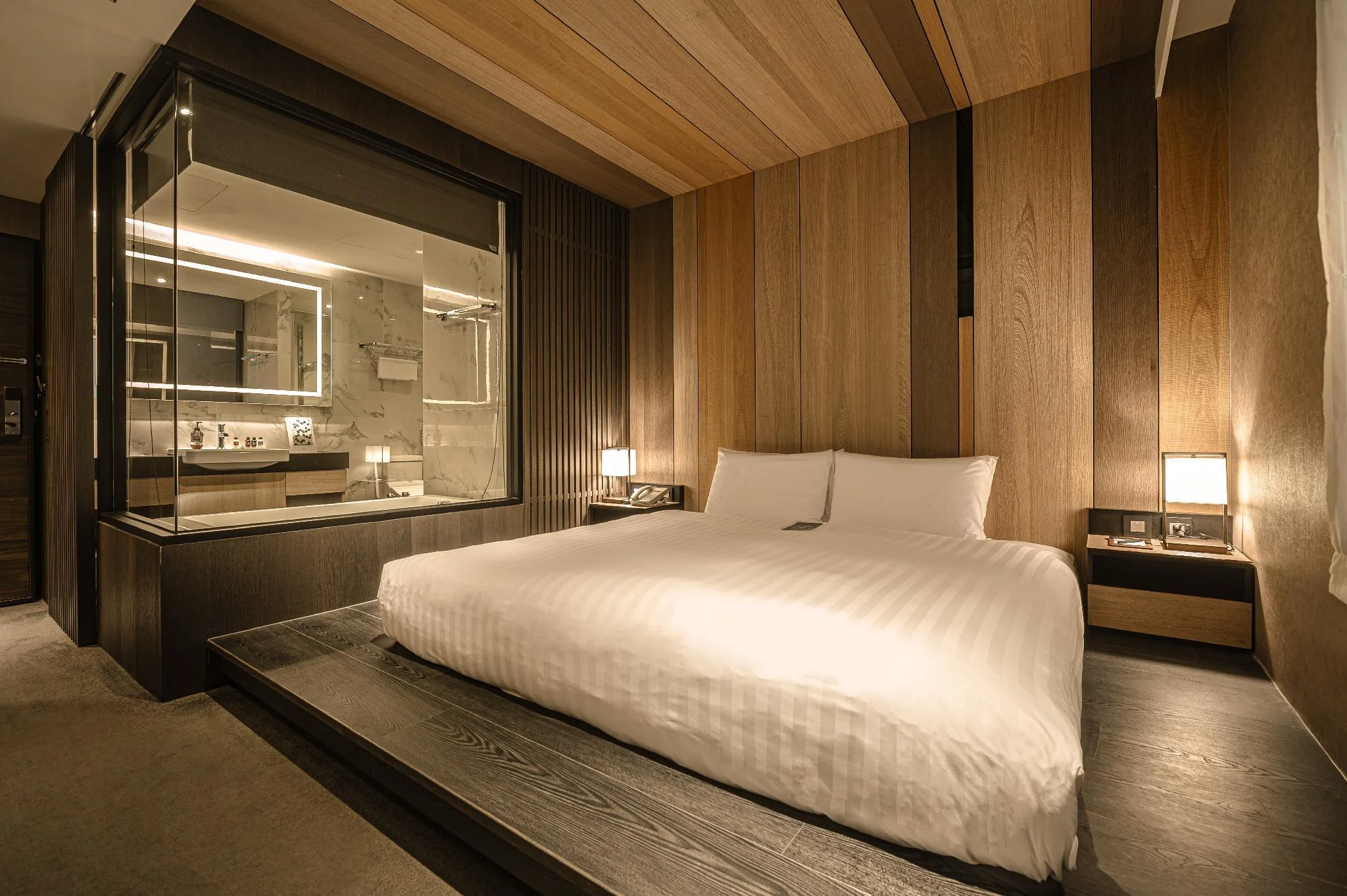 經典房(雙人床或兩床) (Classic Double or Twin)