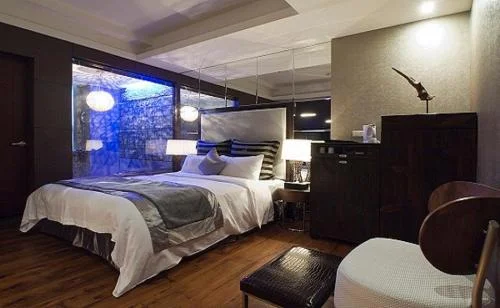 高級雙人房 - 限23:00後入住 (Superior Double Room - Check-In After 11:00 PM)