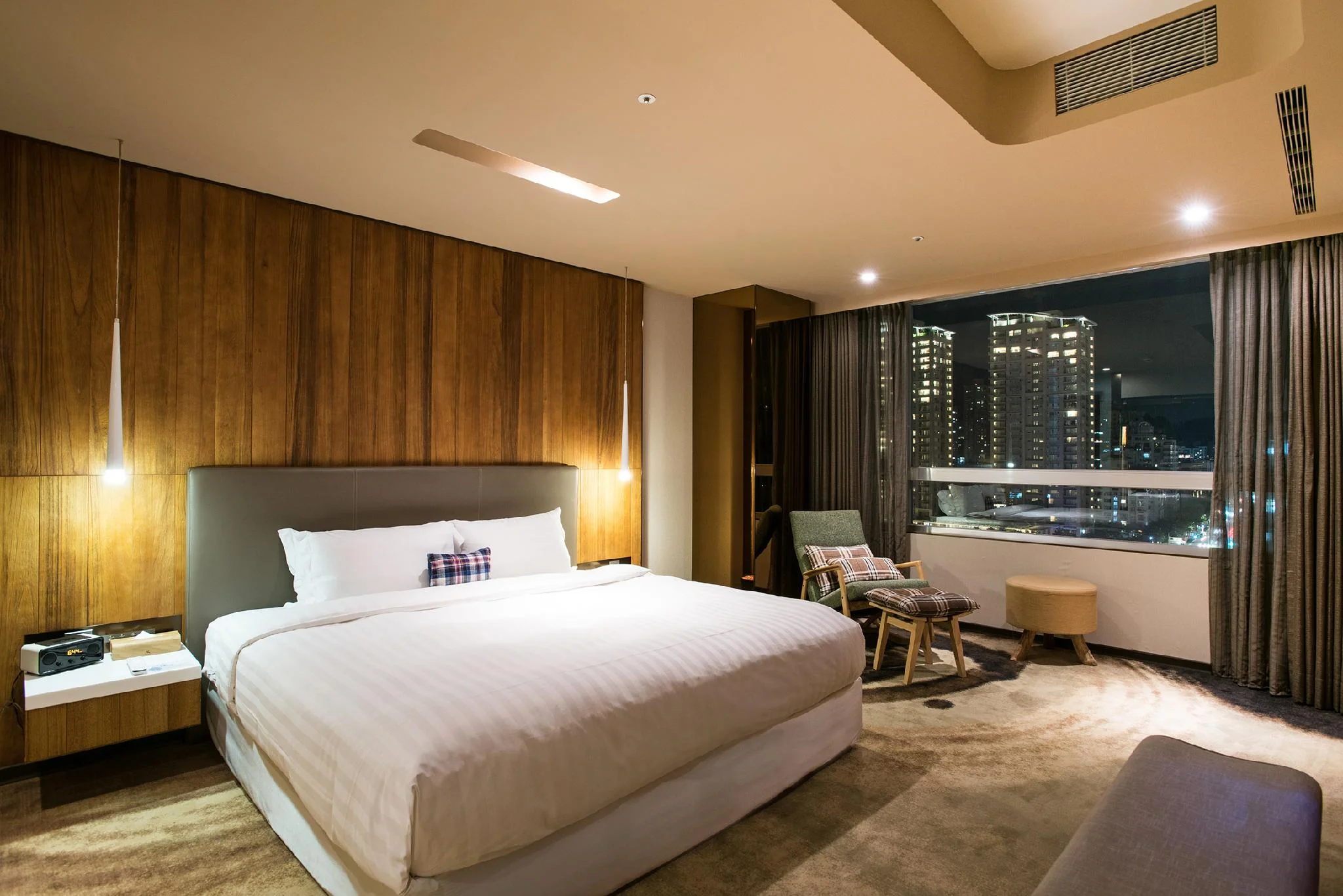 行政套房(特大床) (Executive Suite King)