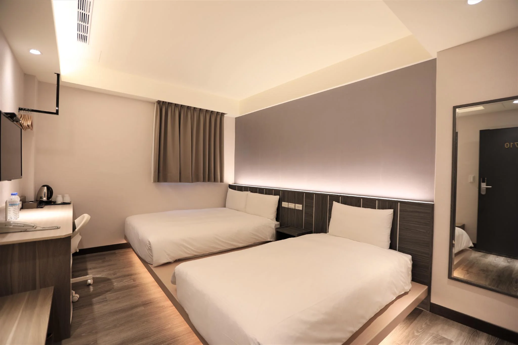 標準三人房 - 有窗 (Standard Triple Room with Window)