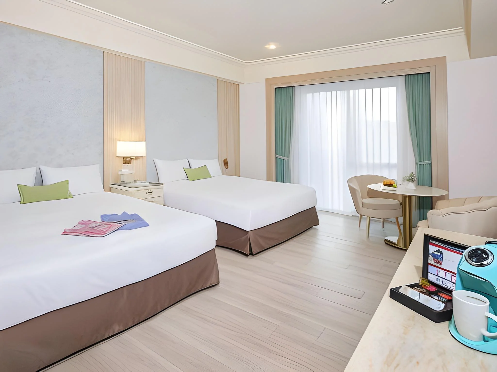 豪華家庭房 (Deluxe Family Room)