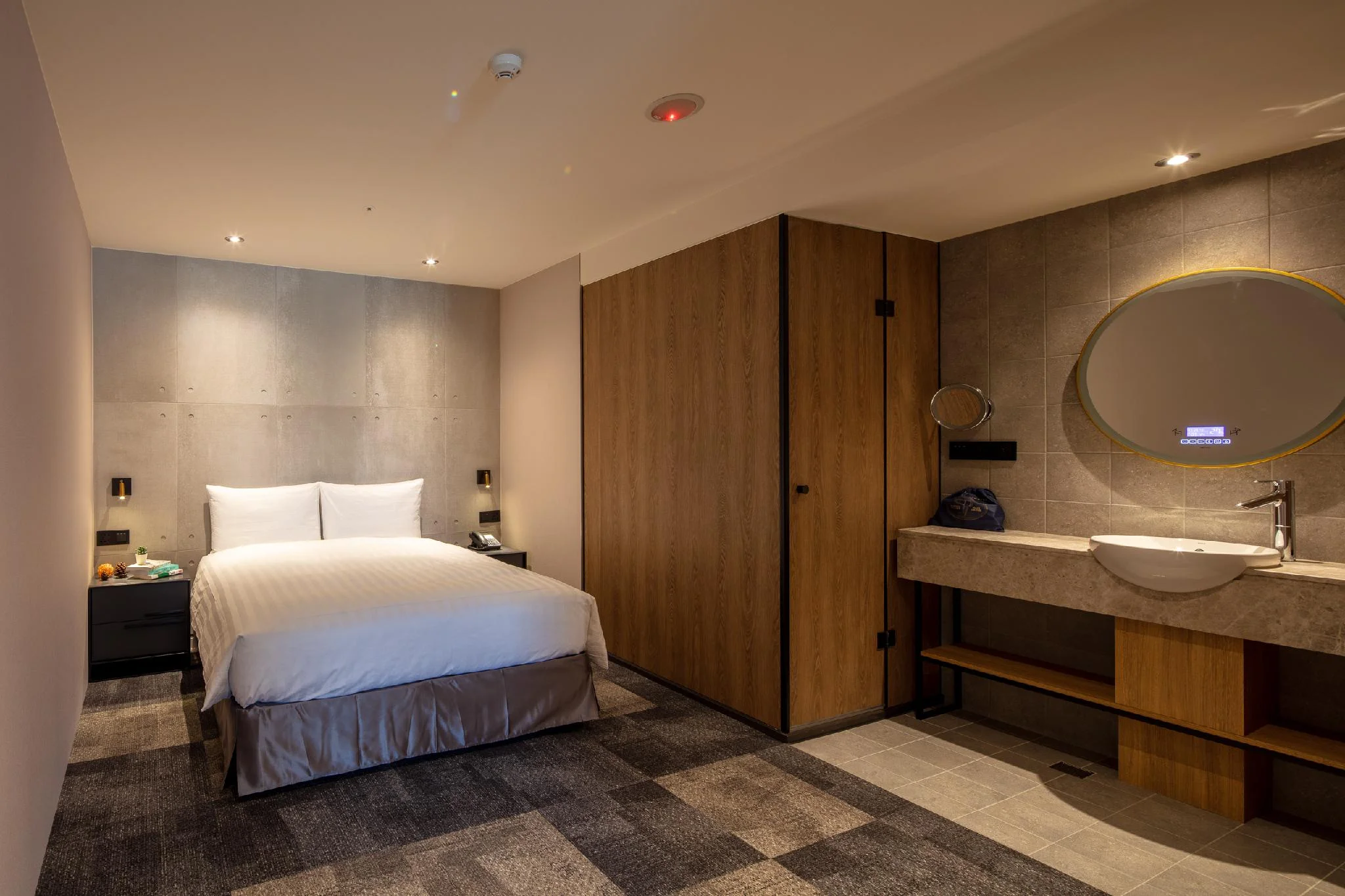 豪華套房，附陽台、Lounge及共用工作空間使用權 (Deluxe Suite with Balcony, Lounge and Coworking Space Access)