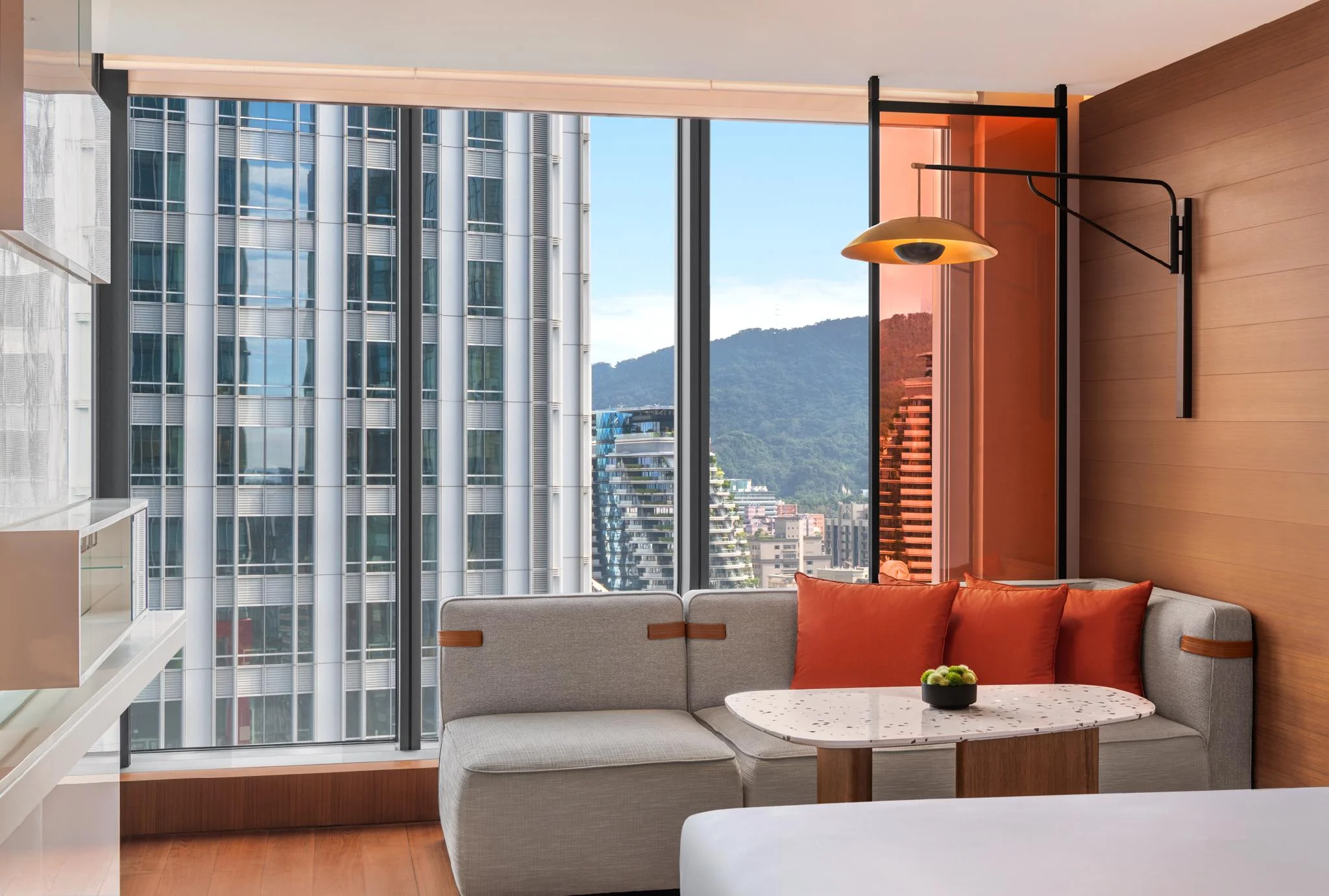 奇妙客房－附 1 張特大雙人床，享有市景 (Wonderful Room, Guest room, 1 King, City view)