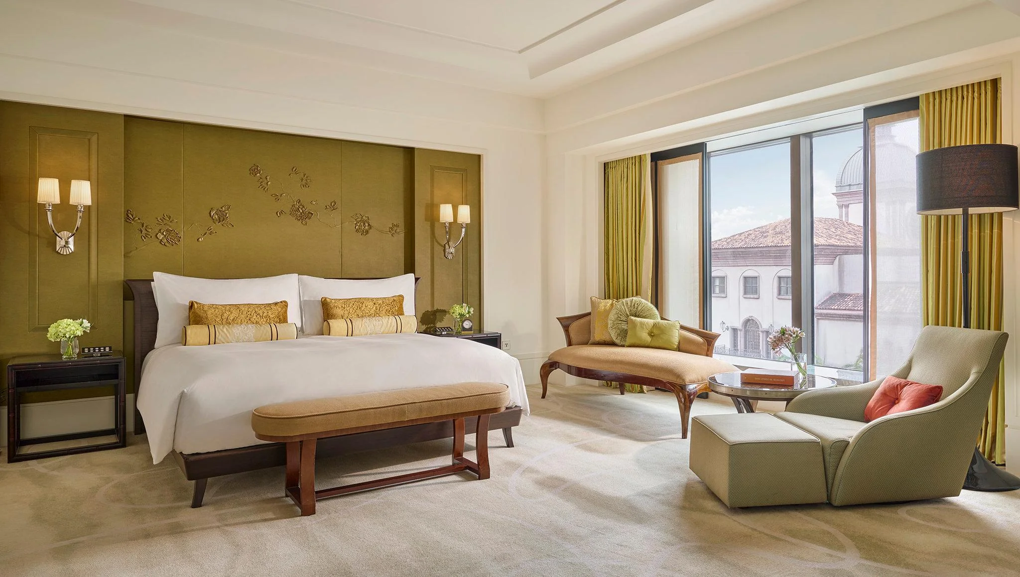 文華客房(特大床) (Mandarin Room King)