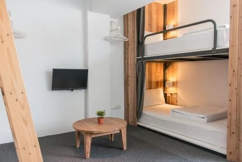 豪華四人房 (Deluxe Quadruple Room)