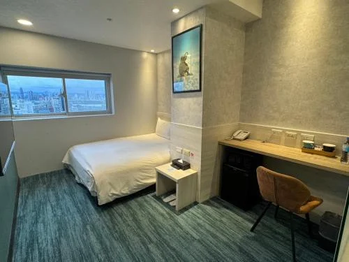 豪華雙人房 (Deluxe Double Room)