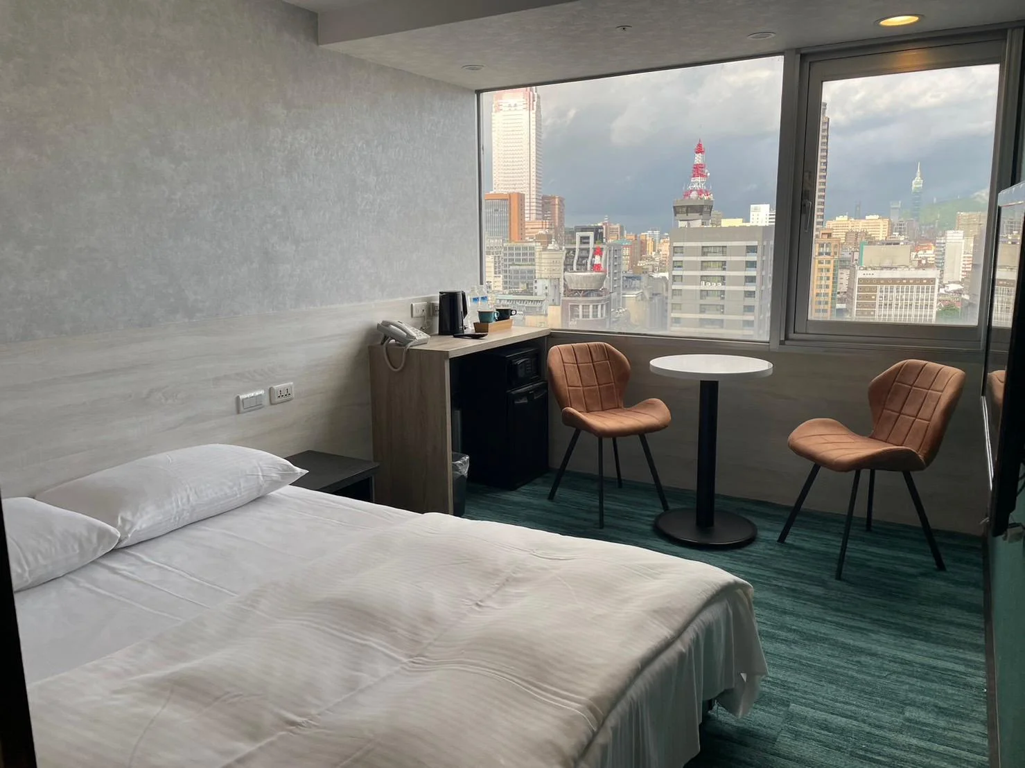 豪華雙人房 - 101景 (Deluxe Double Room - Taipei 101 View)