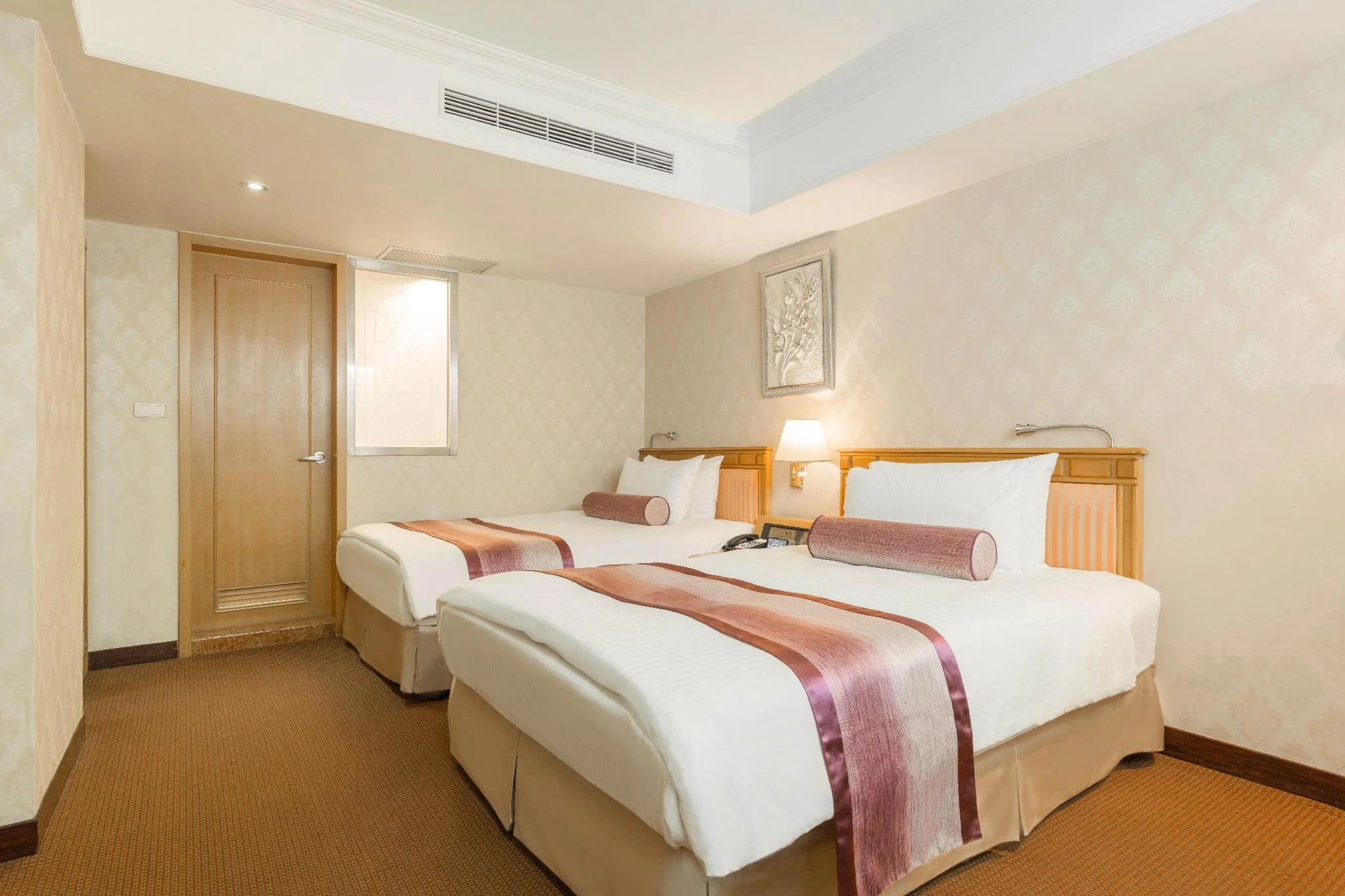 豪華雙床間- 無窗 (Deluxe Twin No Window)