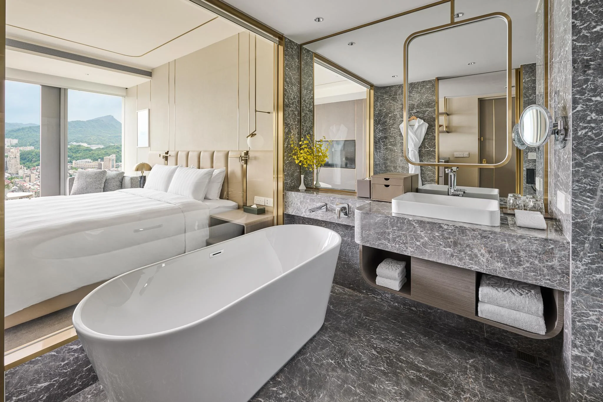 行政豪華特大房 (Executive Deluxe King Room)