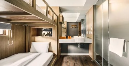 双层床 (Bunk Bed )