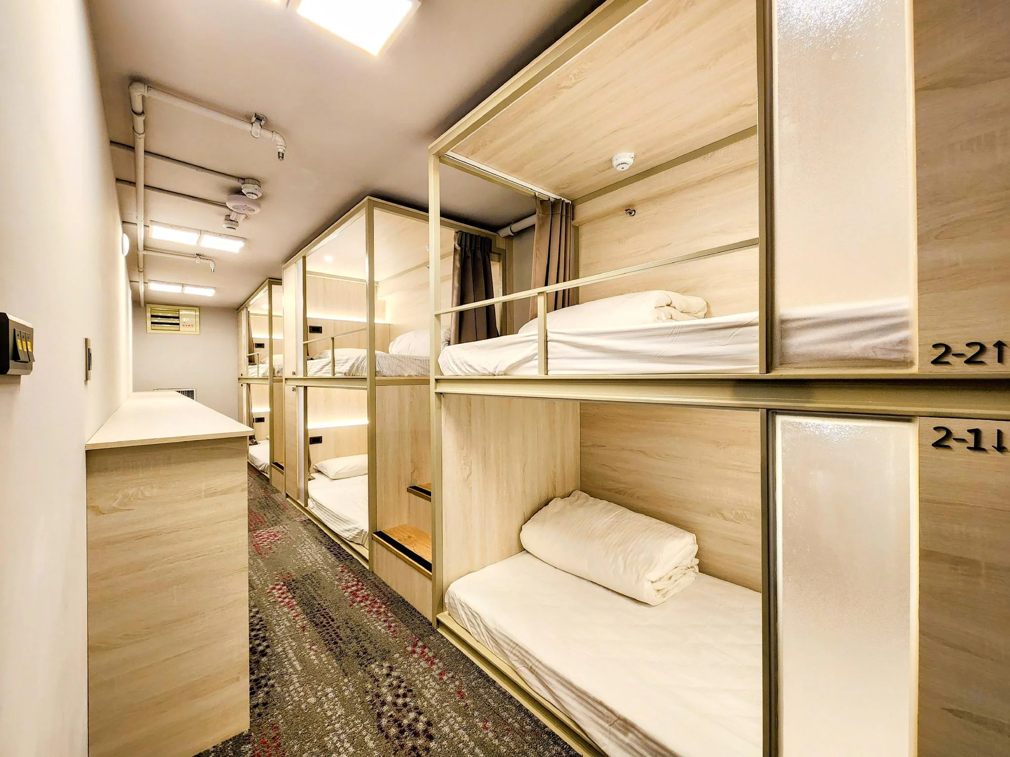 6 Bed Mixed Community Dorm