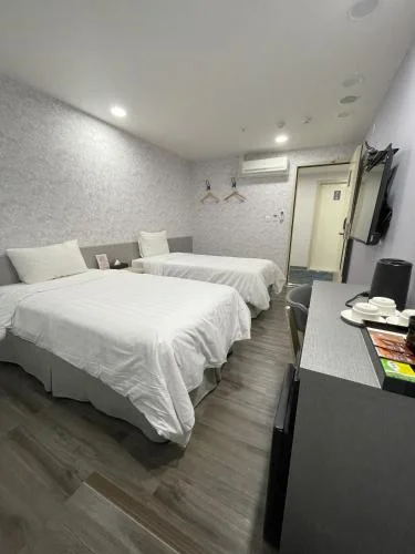 豪華雙人/雙床間 (Deluxe Double Twin)