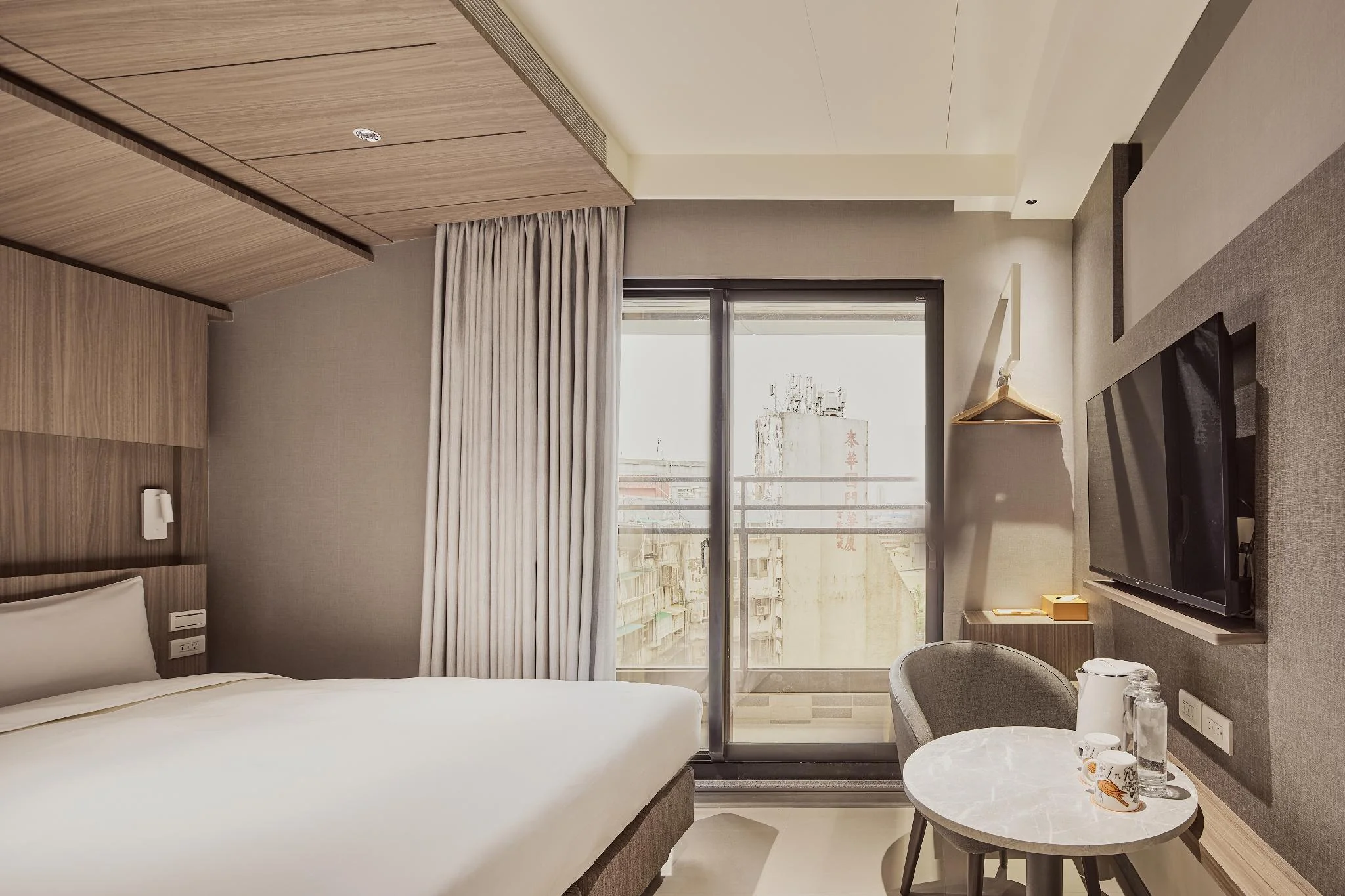 雙人房 - 有專用衛浴/陽台 (Double Room with Balcony and Private Bathroom)