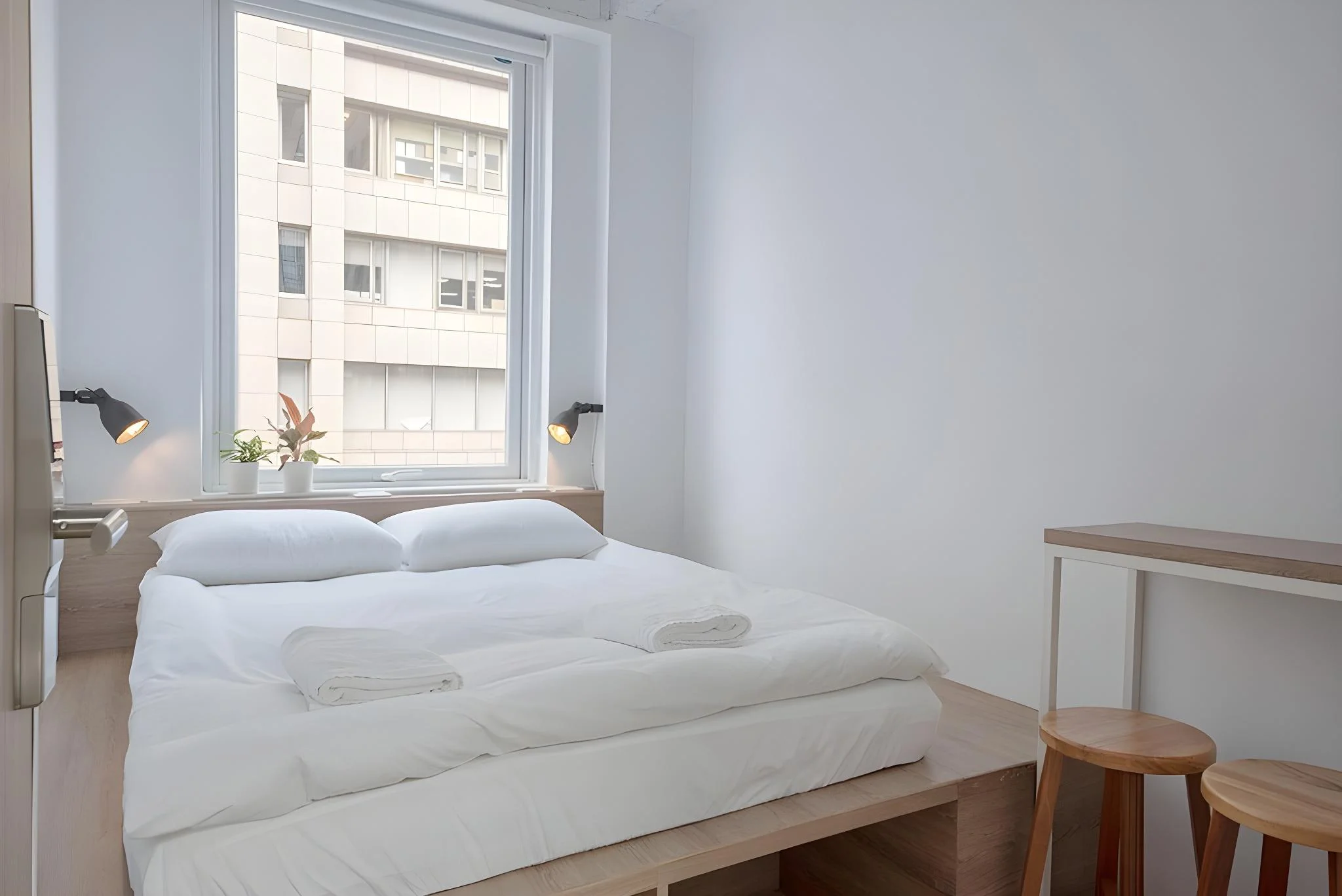 經濟雙人房 - 需共用衛浴 (Economy Double Room with Shared Bathroom)