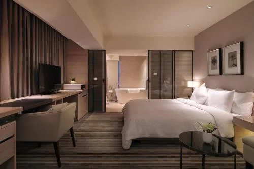 客房(特大床/邊間) (Corner King Room)