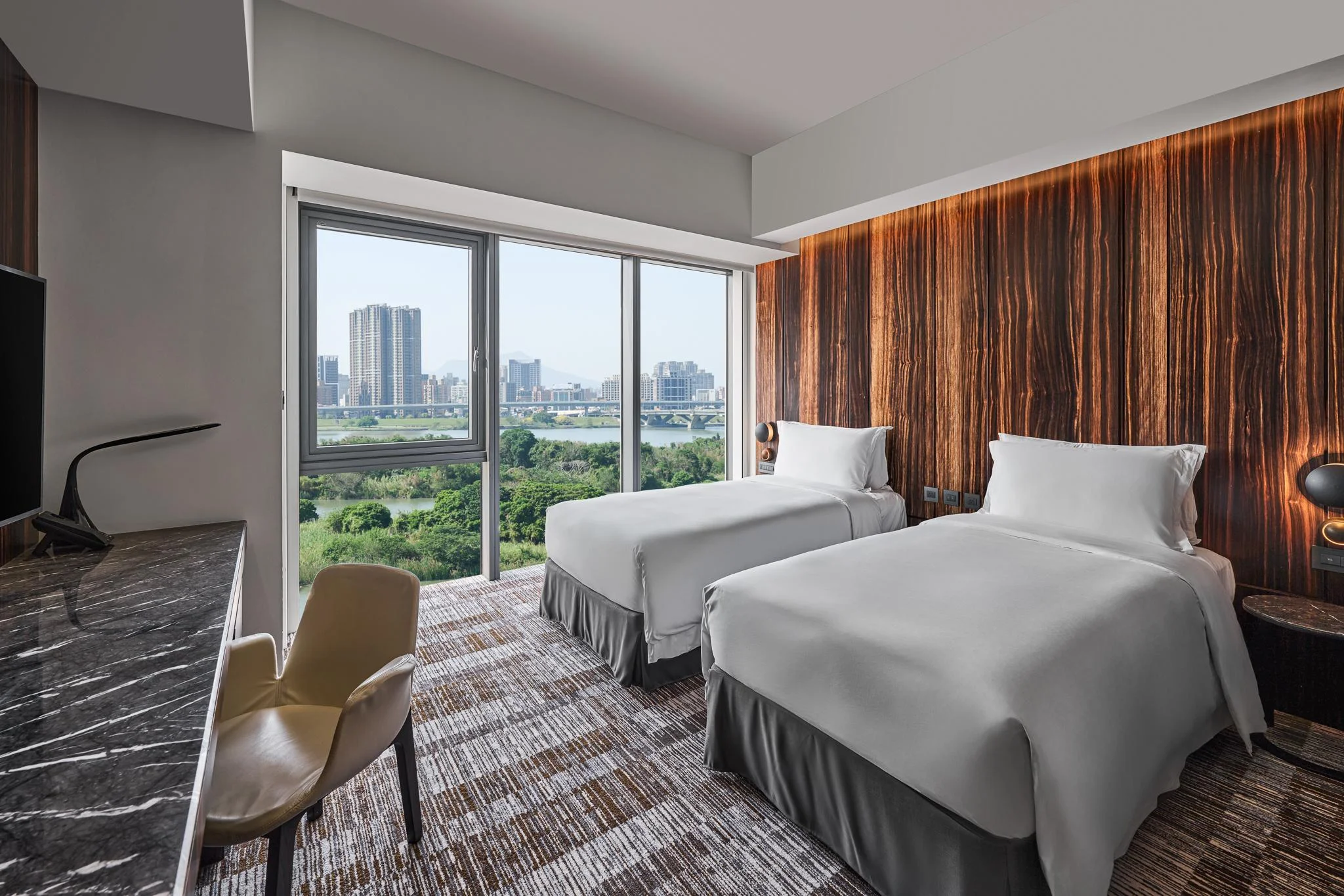 River Studio Twin, Guest room, 2 Twin, River view, Tub