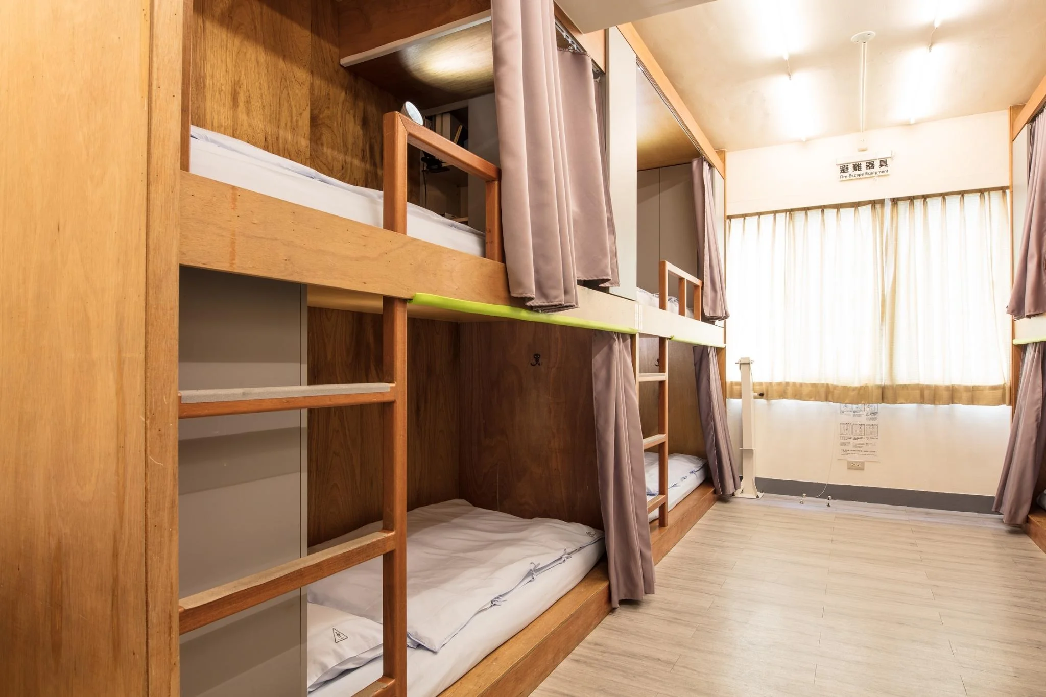 【限女性】宿舍房(下舖) (Lower Bunk Bed in Female Dormitory Room )