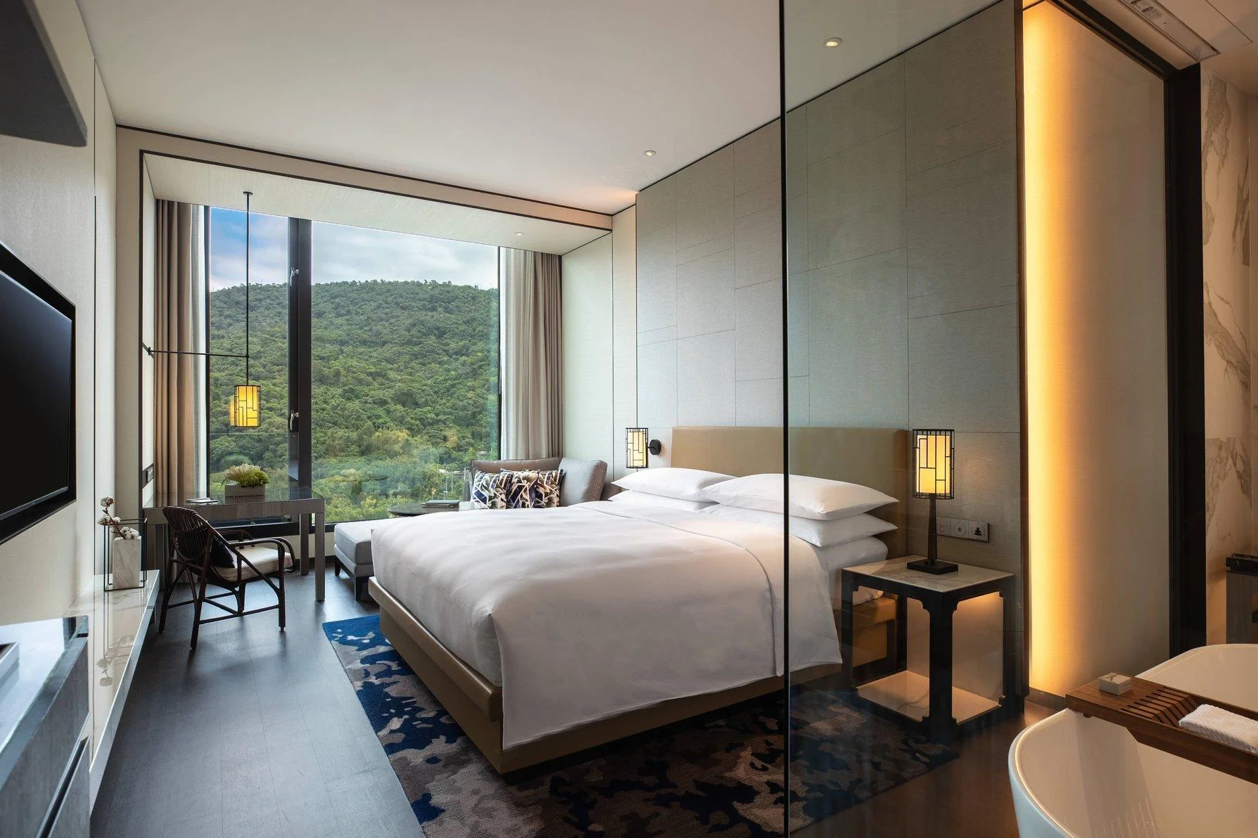 Club Premier, Club lounge access, Guest room, 1 King, Mountain view (Club Premier, Club Lounge Access, Guest Room, 1 King, Mountain View)