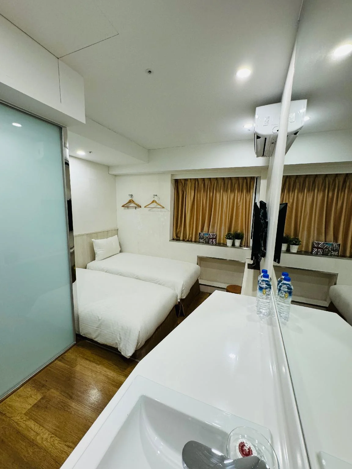 市景標準房(兩床) (Standard Twin City View)