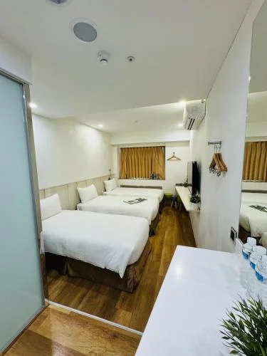 三人房 (Triple Room)