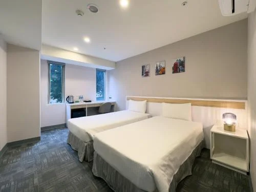 豪華雙床房 (Deluxe Twin Room)