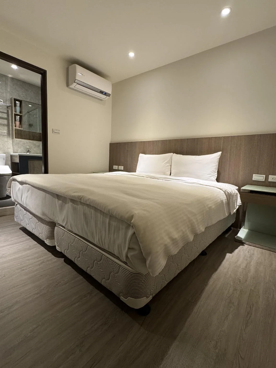 雙人房 - 可住2人/禁菸 (Double Room for 2 People - Non-Smoking)