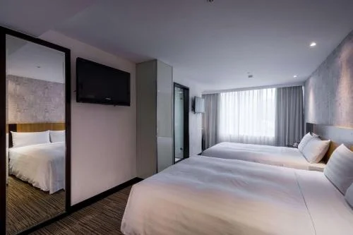 家庭套房 (Family Suite)