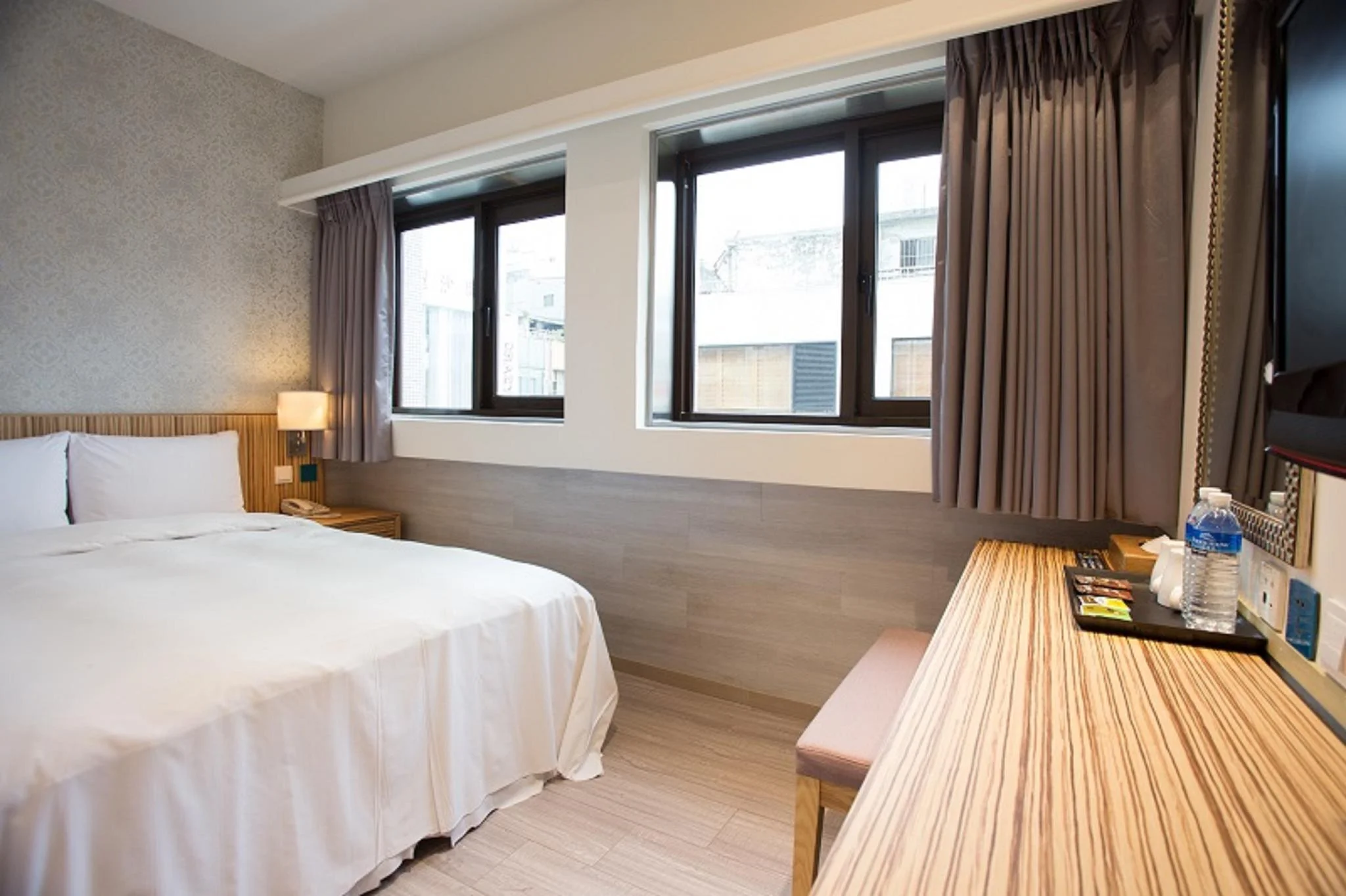 標準房(大床) - 禁菸 (Standard Queen Room - Non-Smoking)