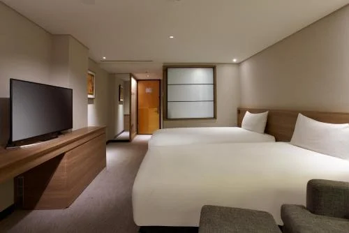 豪華雙床房 (Deluxe Twin Room)