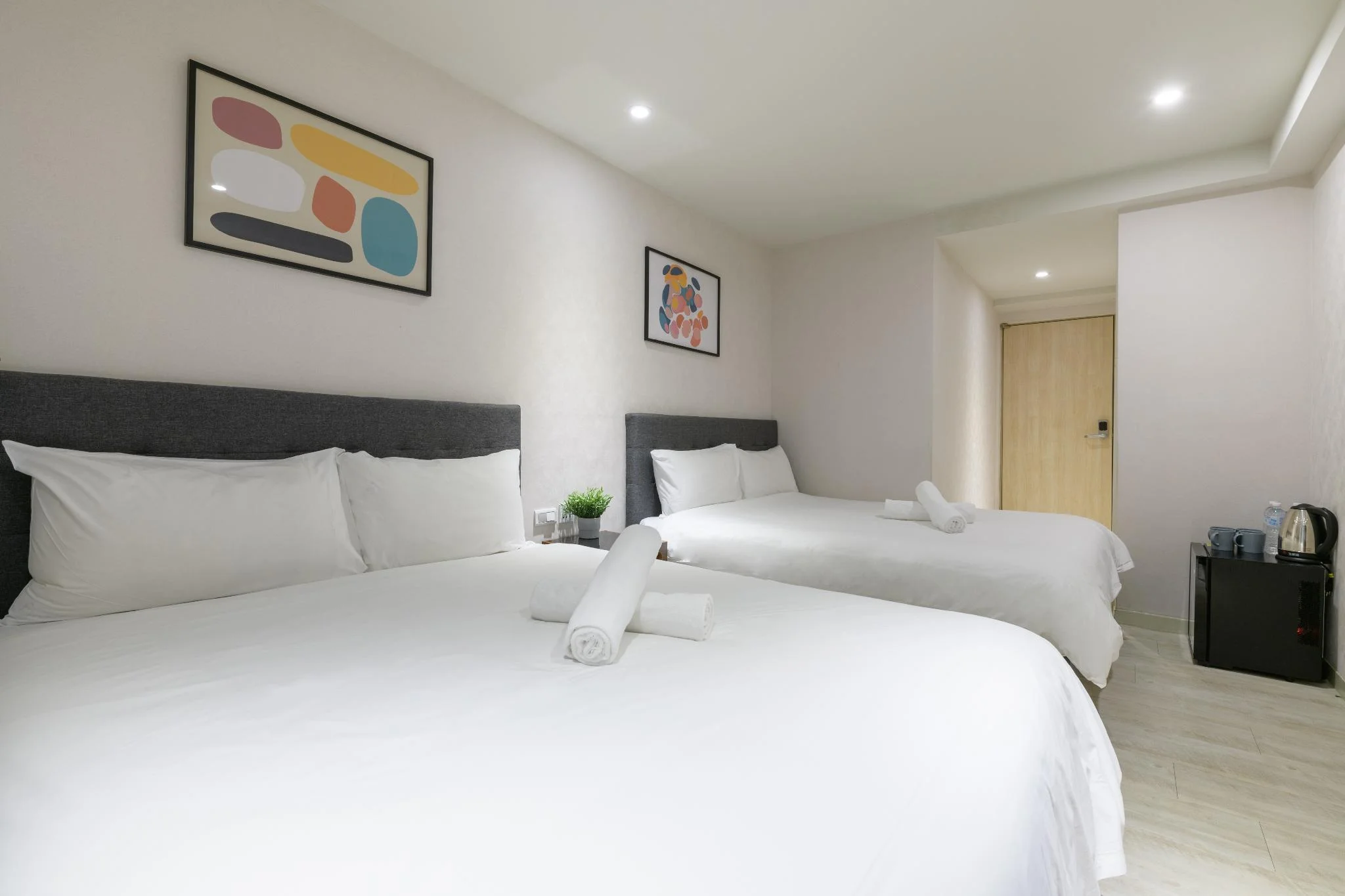 經濟劇院房 (Economy Theater Room)