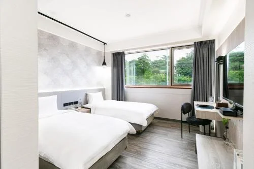 客房(兩床) - 不含停車位/限15:00後入住 (Twin Room - Parking Excluded, Check-In After 3:00 PM)