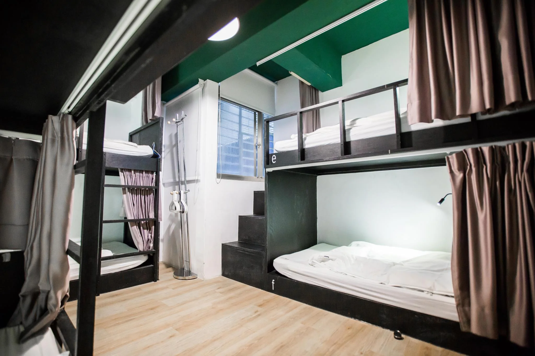 【男女混合】6人宿舍(1張床位) (1 Person in 6-Bed Dormitory - Mixed)