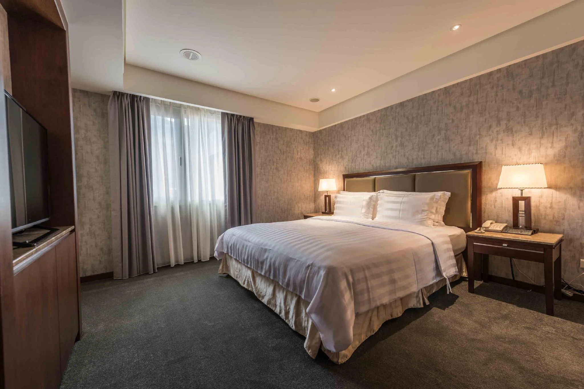 高級套房(特大床) (Superior Suite with King Bed)