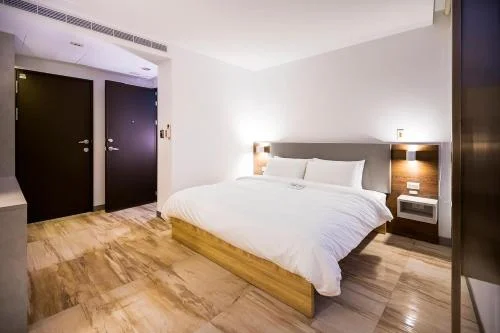 豪華雙人房 (Deluxe Double Room)