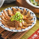 牛肉麵．雞湯 menu 11